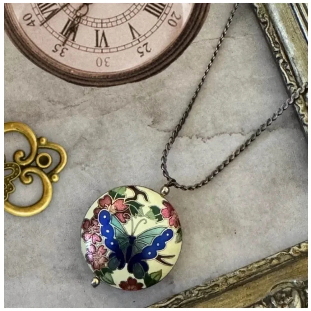 BOHEMIAN • Butterfly Flower Vintage Ceramic Necklace - Picture 5 of 6